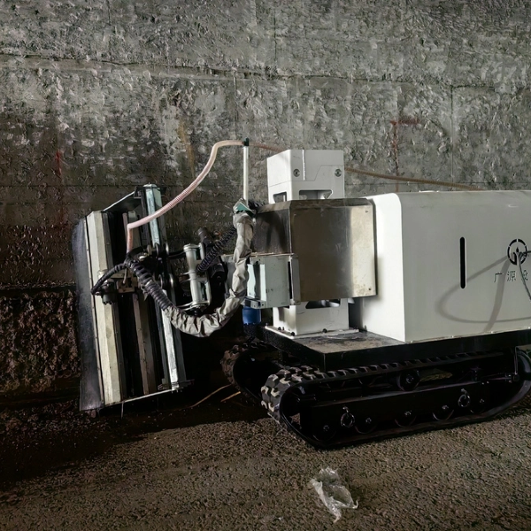 高压水混凝土破拆机器人